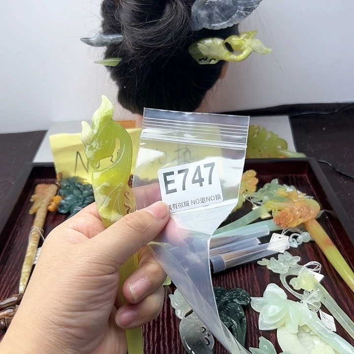 蛇纹石玉发饰合金女****福