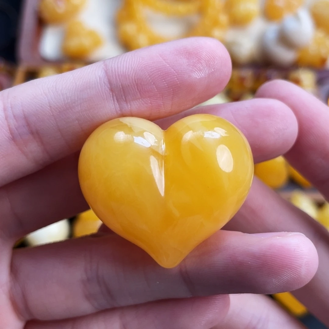 霭***云琥珀未镶嵌珠宝奇石