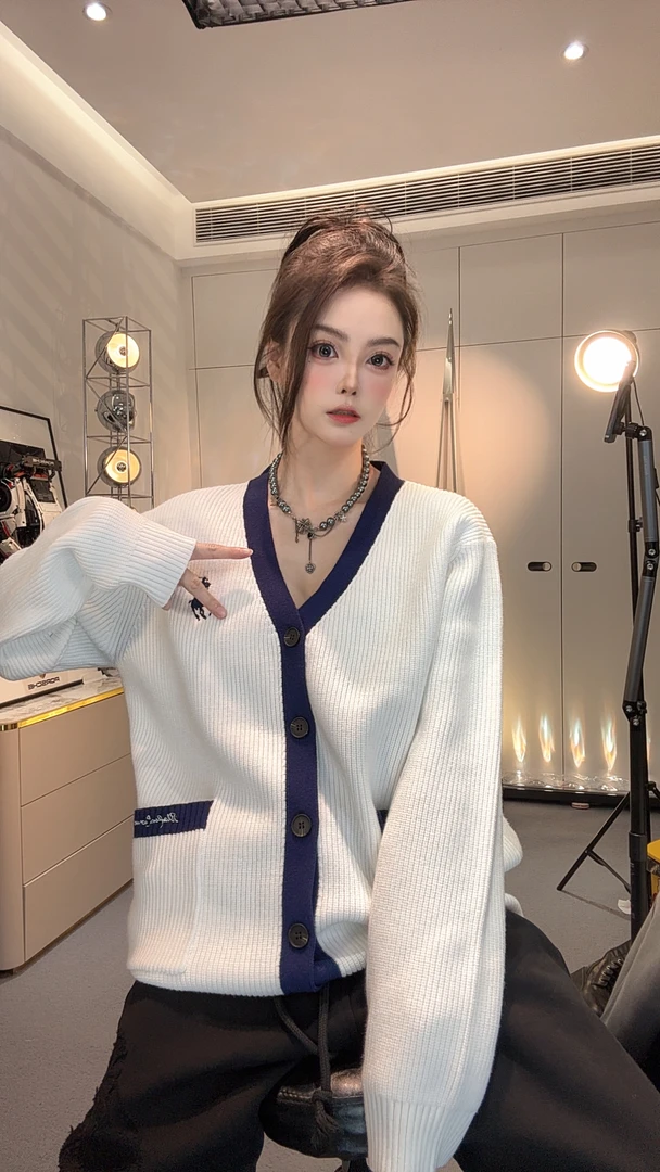 【刺绣撞色开衫毛衣】男女同款连帽套头卫衣
