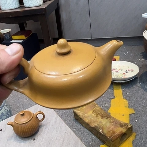 杯珠**虹陶瓷工艺品摆件
