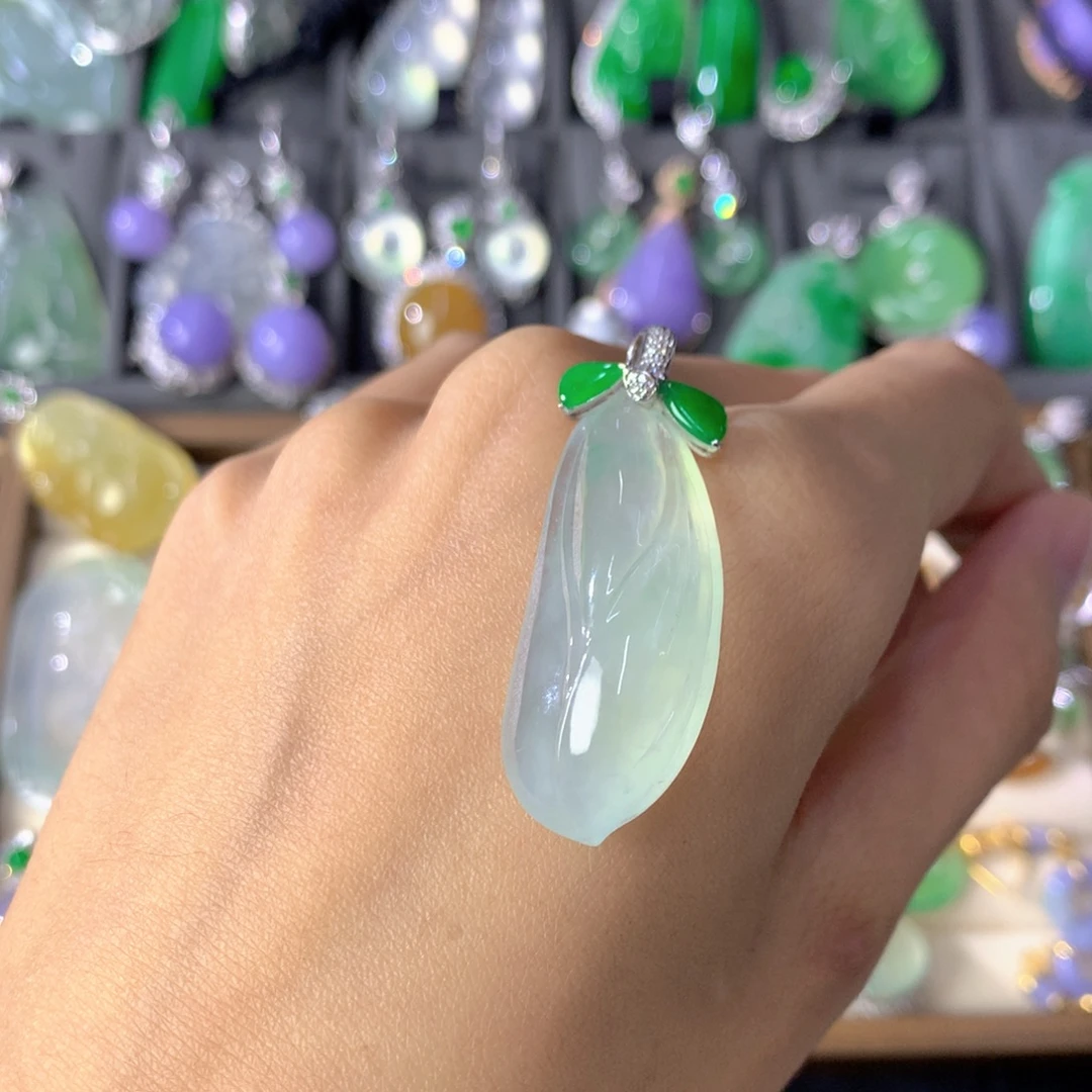 翡翠18K金镶嵌吊坠(不含链)