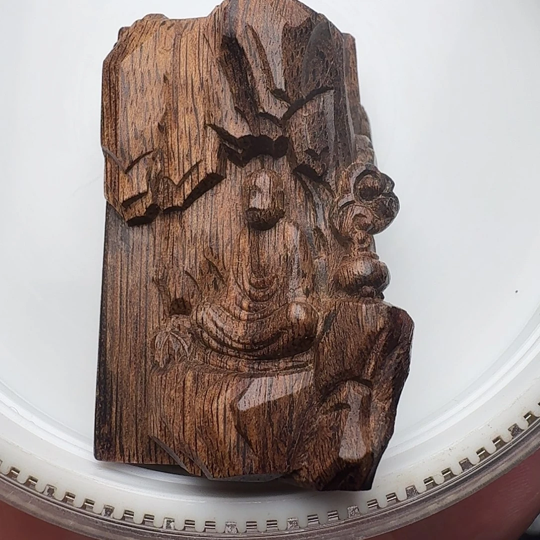 鹿***鸣沉香沉水菩萨棋无相佛牌子