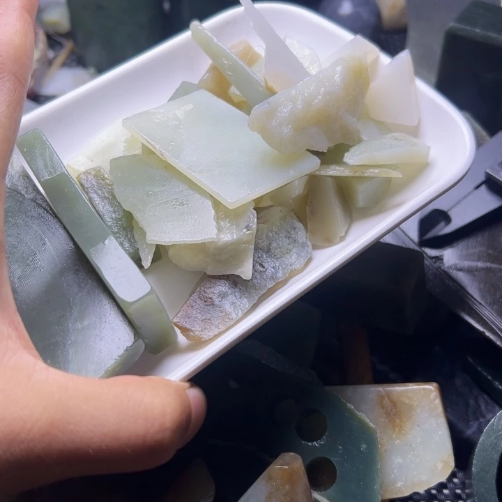 孙***宋和田玉（糖玉）未镶嵌挂件