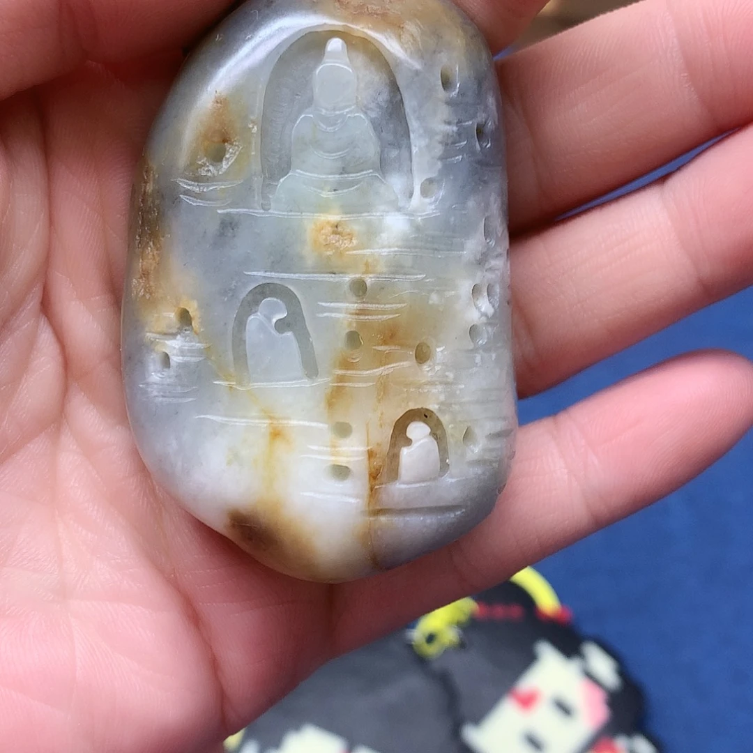 菜***包和田玉未镶嵌颈饰