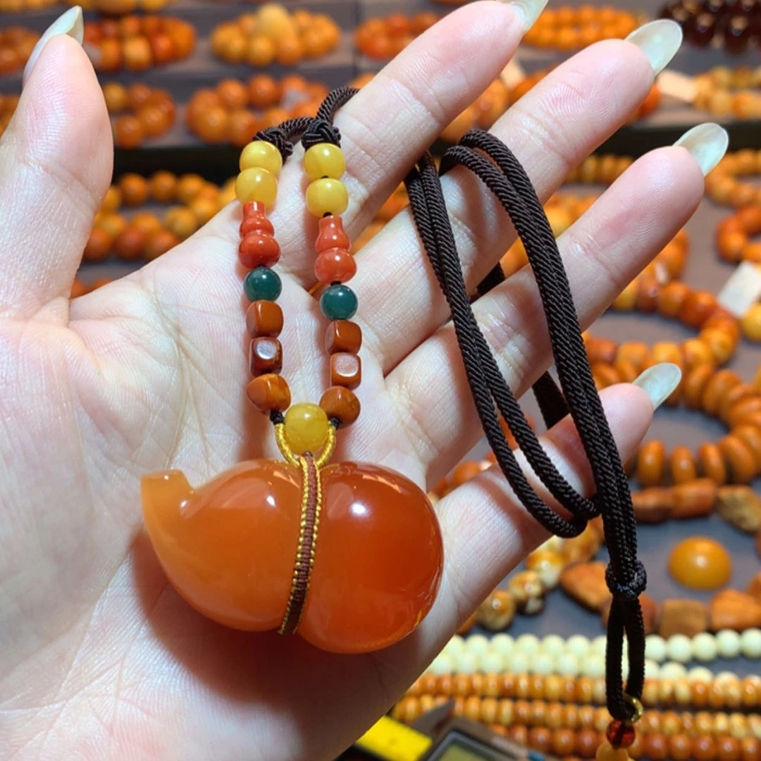 【闪购商品】蜜蜡吊坠(赠链)未镶嵌