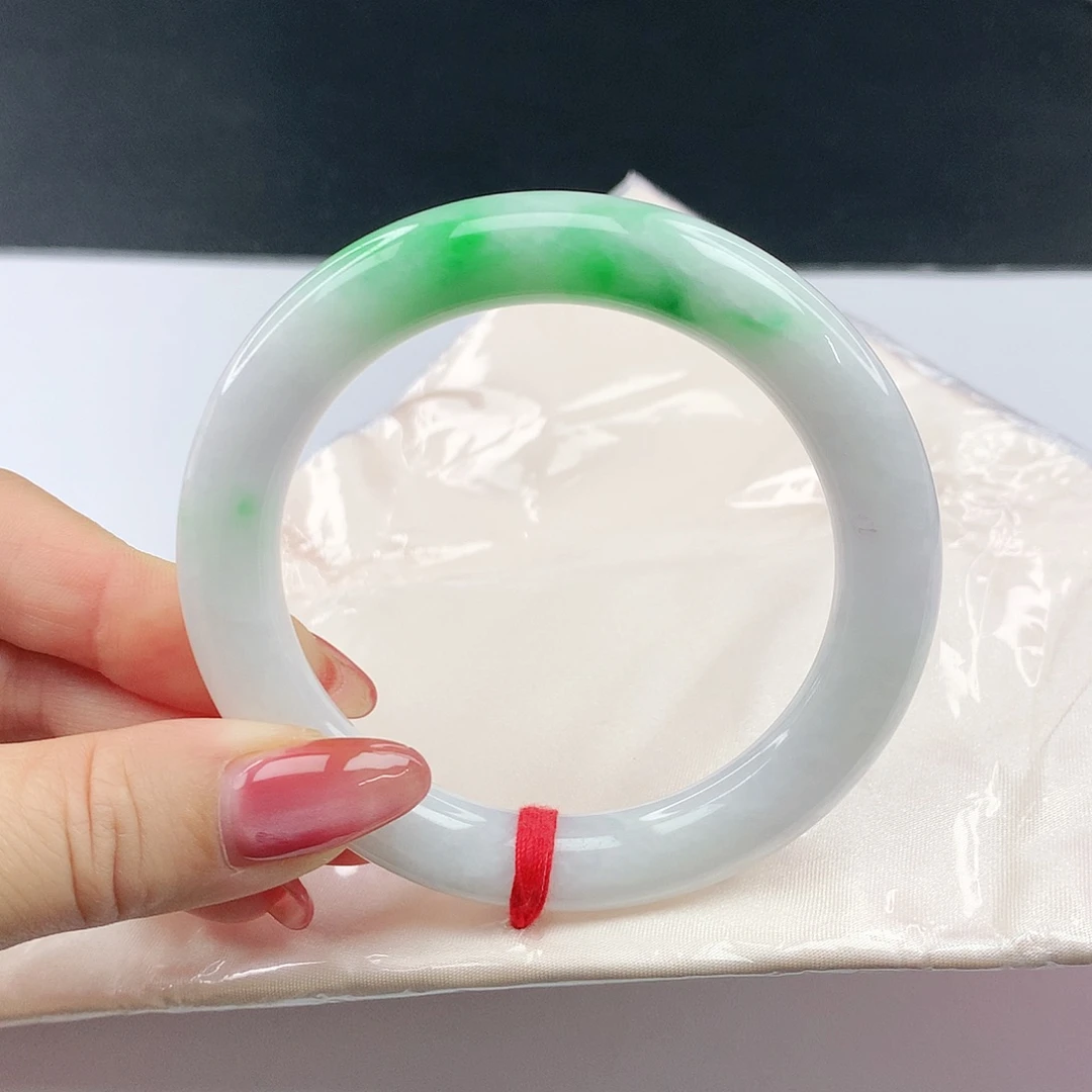 翡翠手镯未镶嵌翡翠324