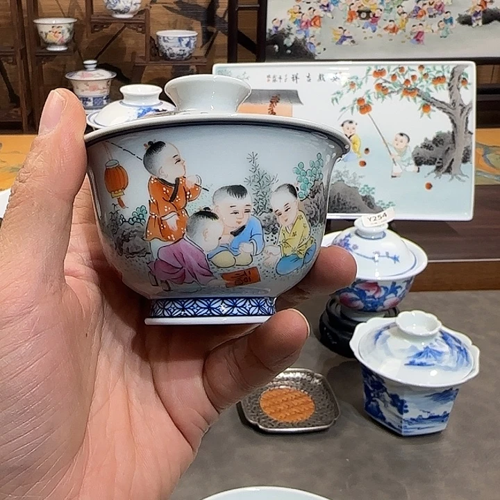 波***丝福利景德镇陶瓷艺术品