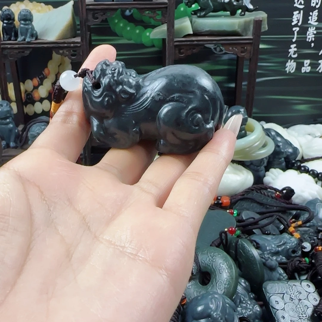 和田玉（黄玉）未镶嵌颈饰