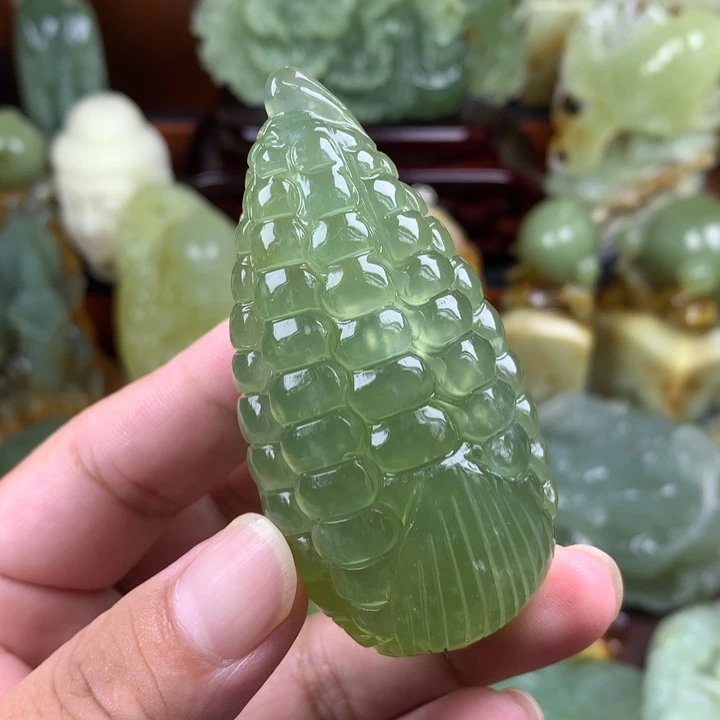 岫玉未镶嵌手把件