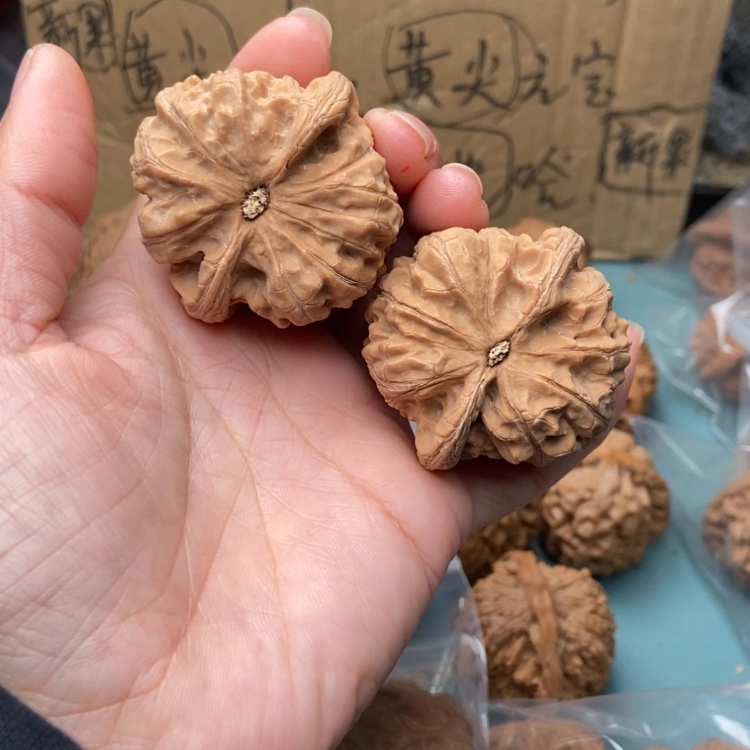 快***^吊坠文玩核桃靠山王48