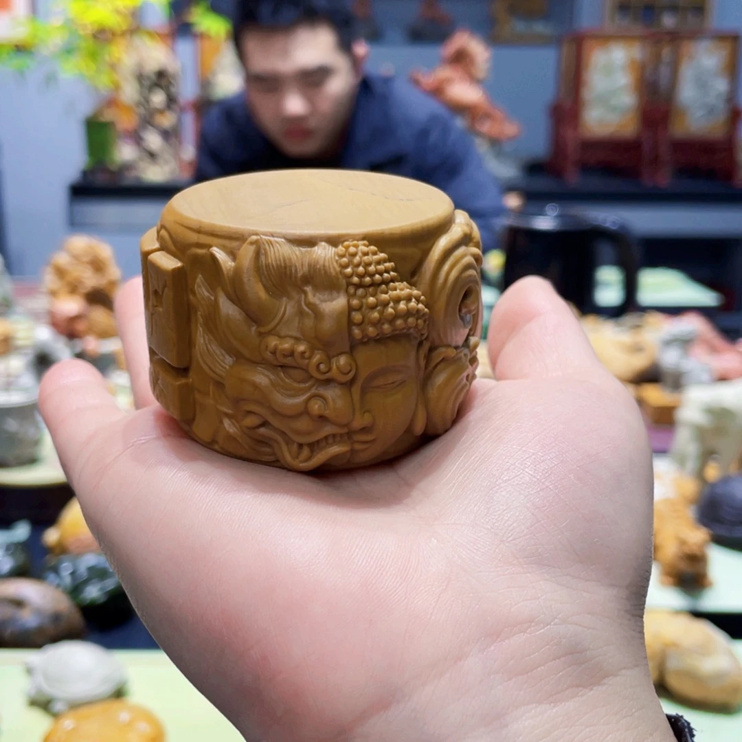 一念之间盖置松花石