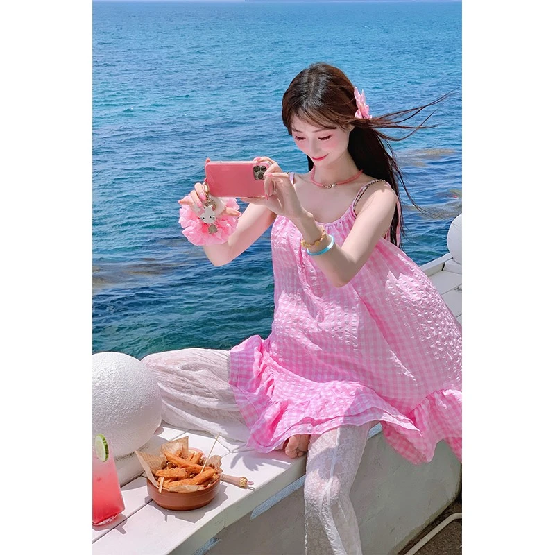 林初美粉色格子吊带裙女夏日绝美小裙子甜美少女风无袖短款连衣裙