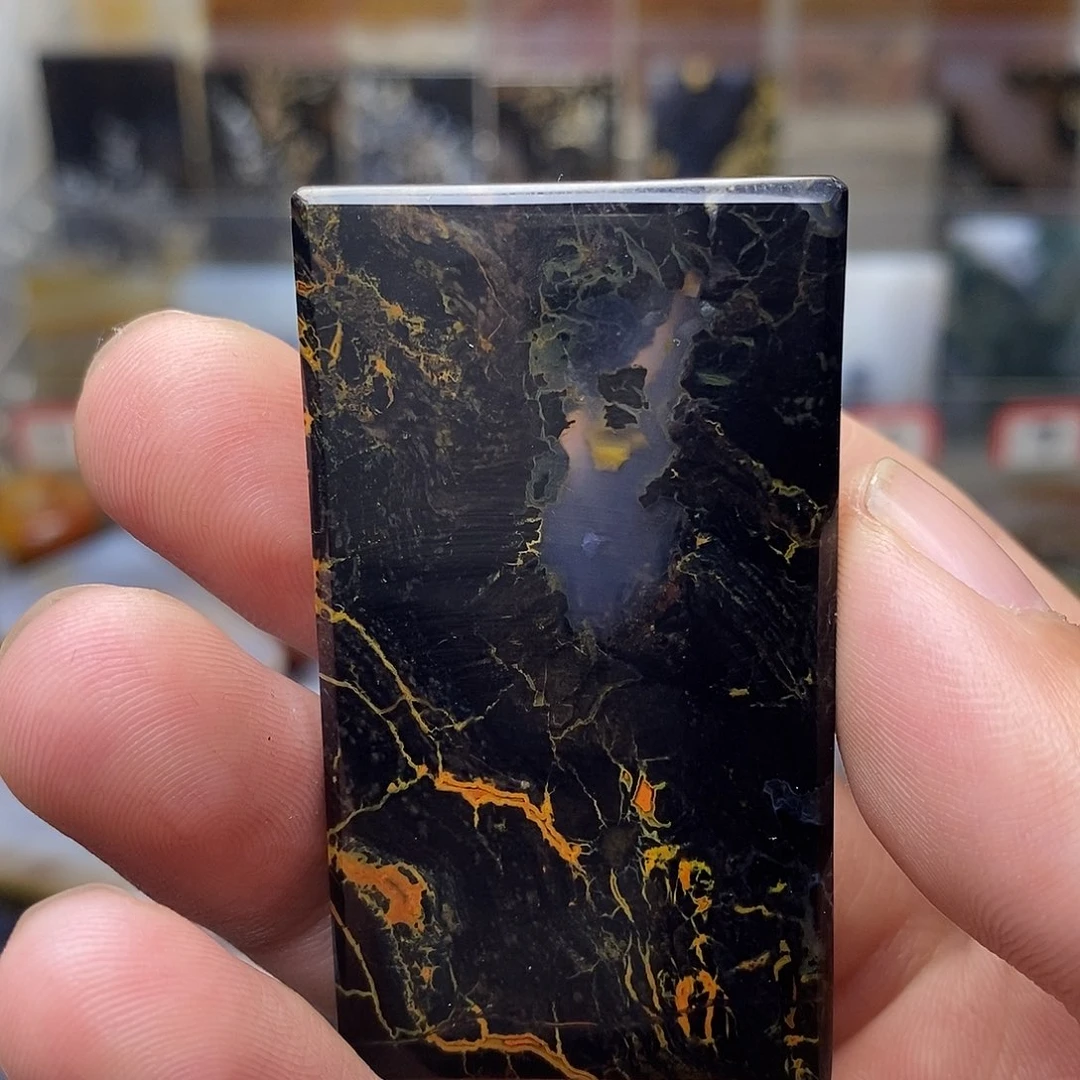 A****玛瑙/玉髓未镶嵌珠宝半成品