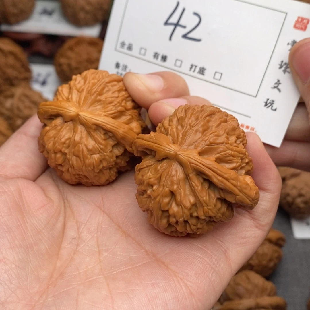 文玩核桃吊坠41白狮子42