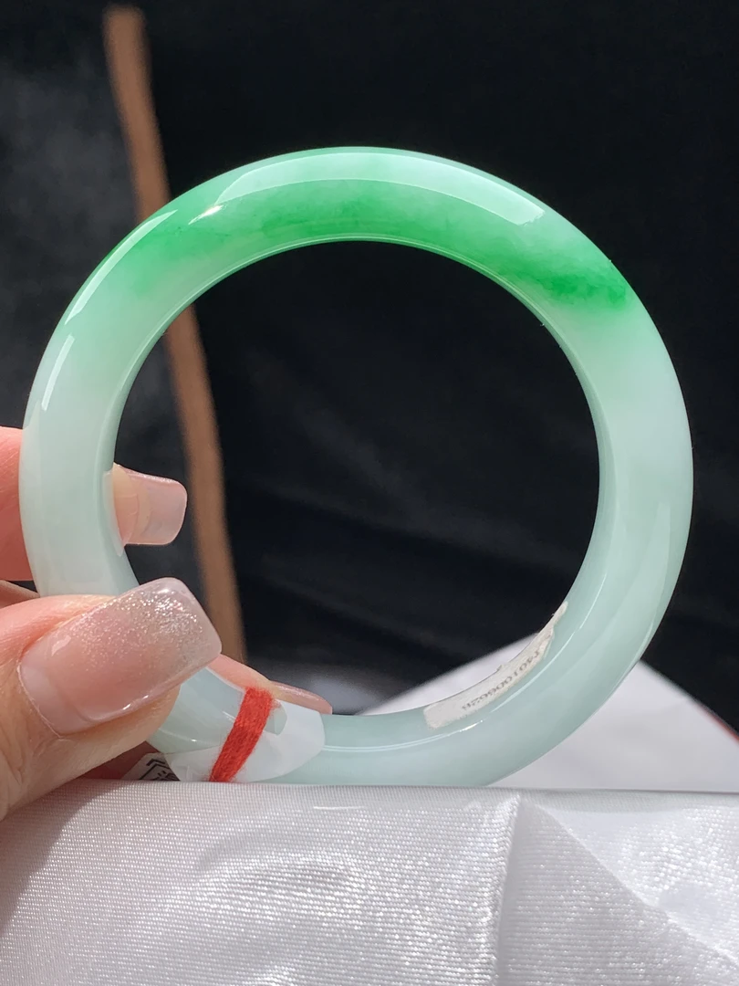 天然缅甸翡翠A货辣阳绿正圈手镯圈口52/12/8.9