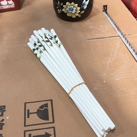 微瑕，不能明火，筷子10双牛油果