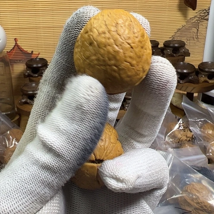 吊坠文玩核桃蛇皮球