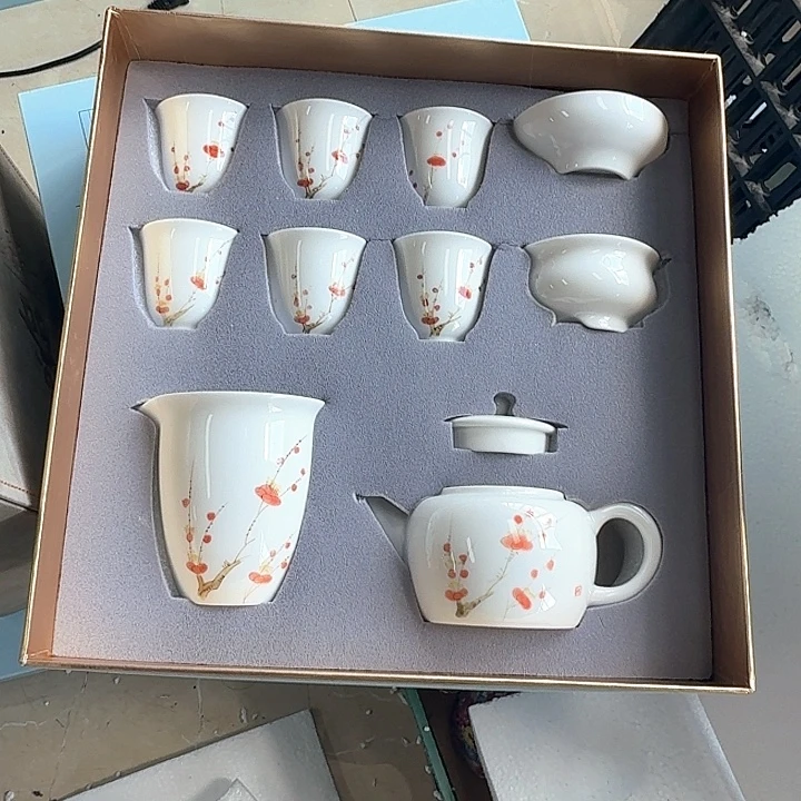 孤品茶具套装等。