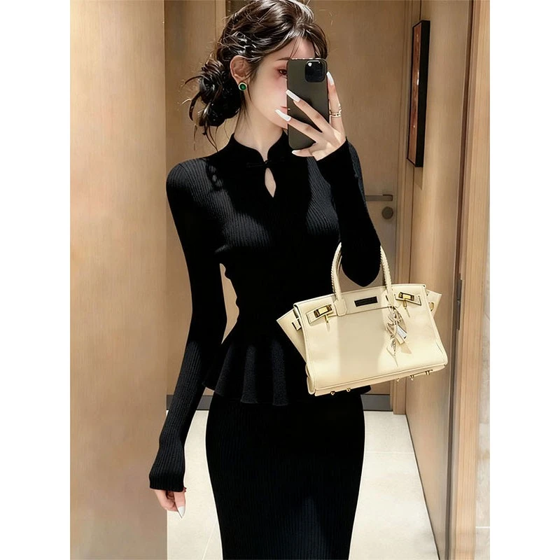 秋季流行穿搭一整套新中式国风独特绝美的黑色针织T恤衫套装裙女