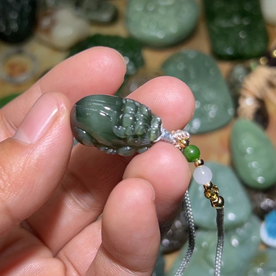 和田玉挂件未镶嵌