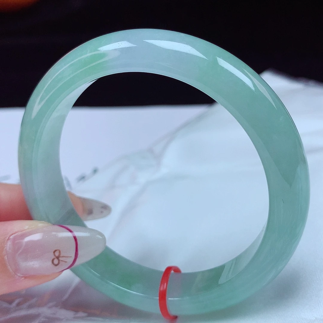 翡翠手镯未镶嵌57圈