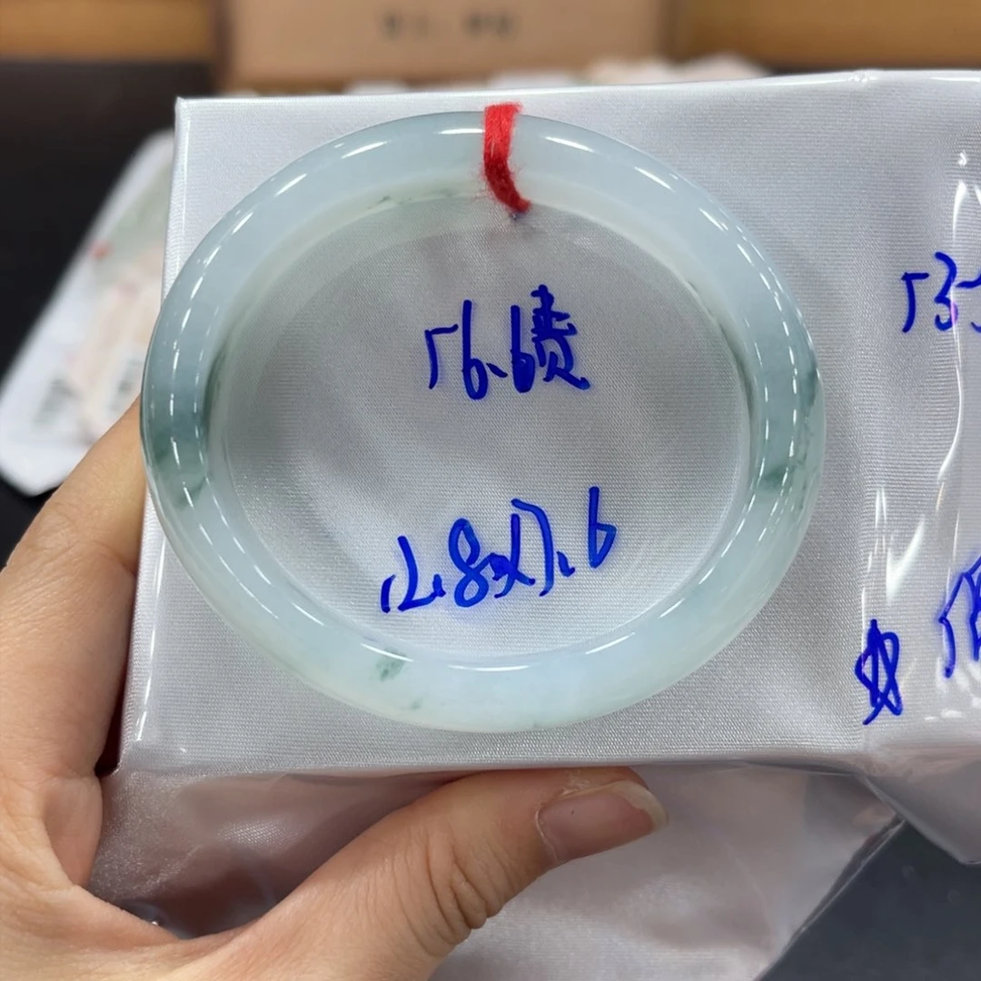 未镶嵌手镯翡翠翡翠