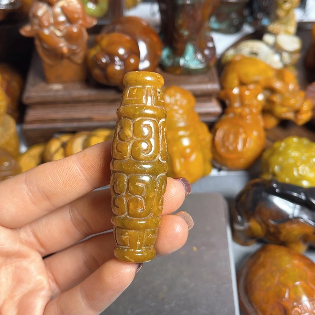 蛇纹石玉合金颈饰嗯嗯