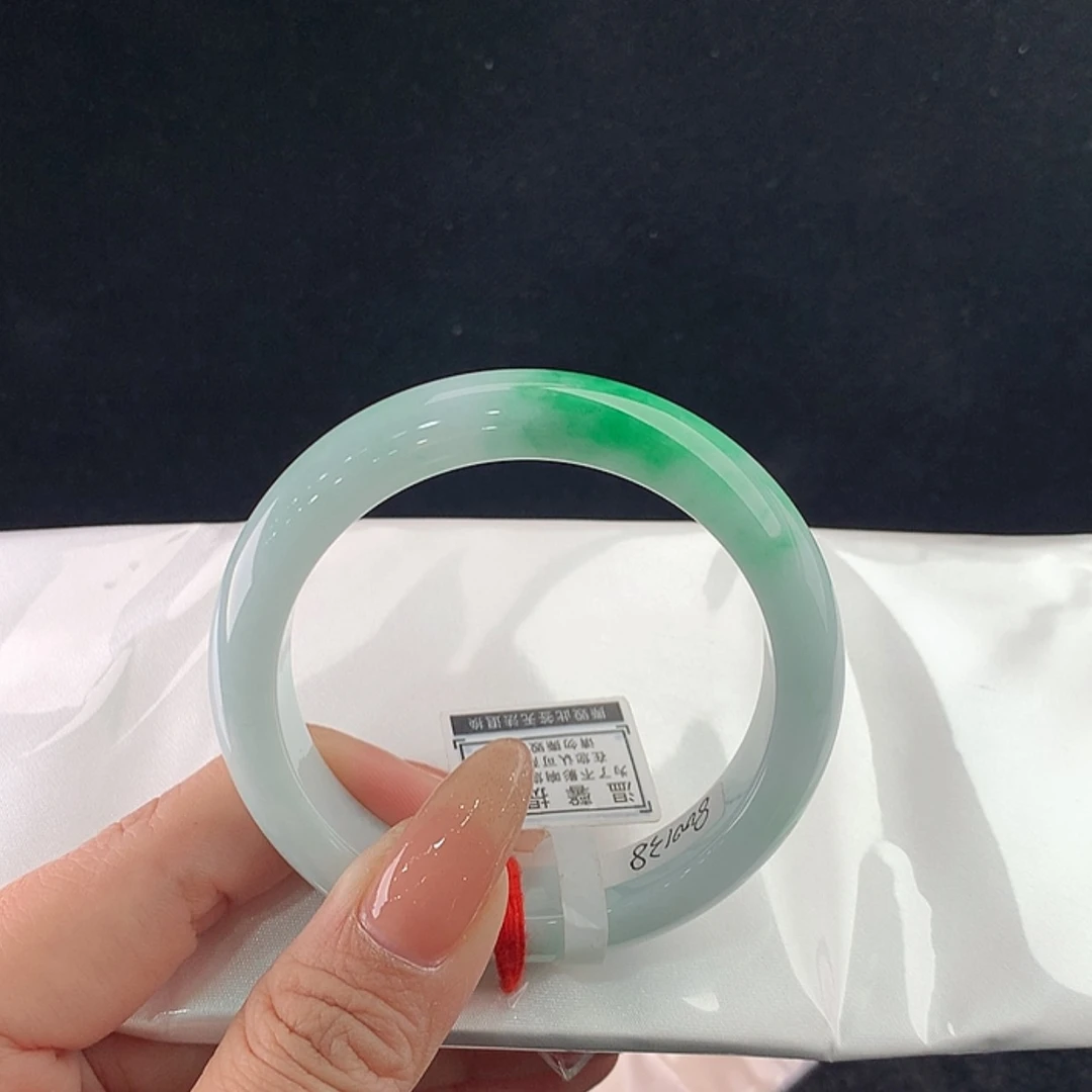 【闪购商品】未镶嵌手镯翡翠正56