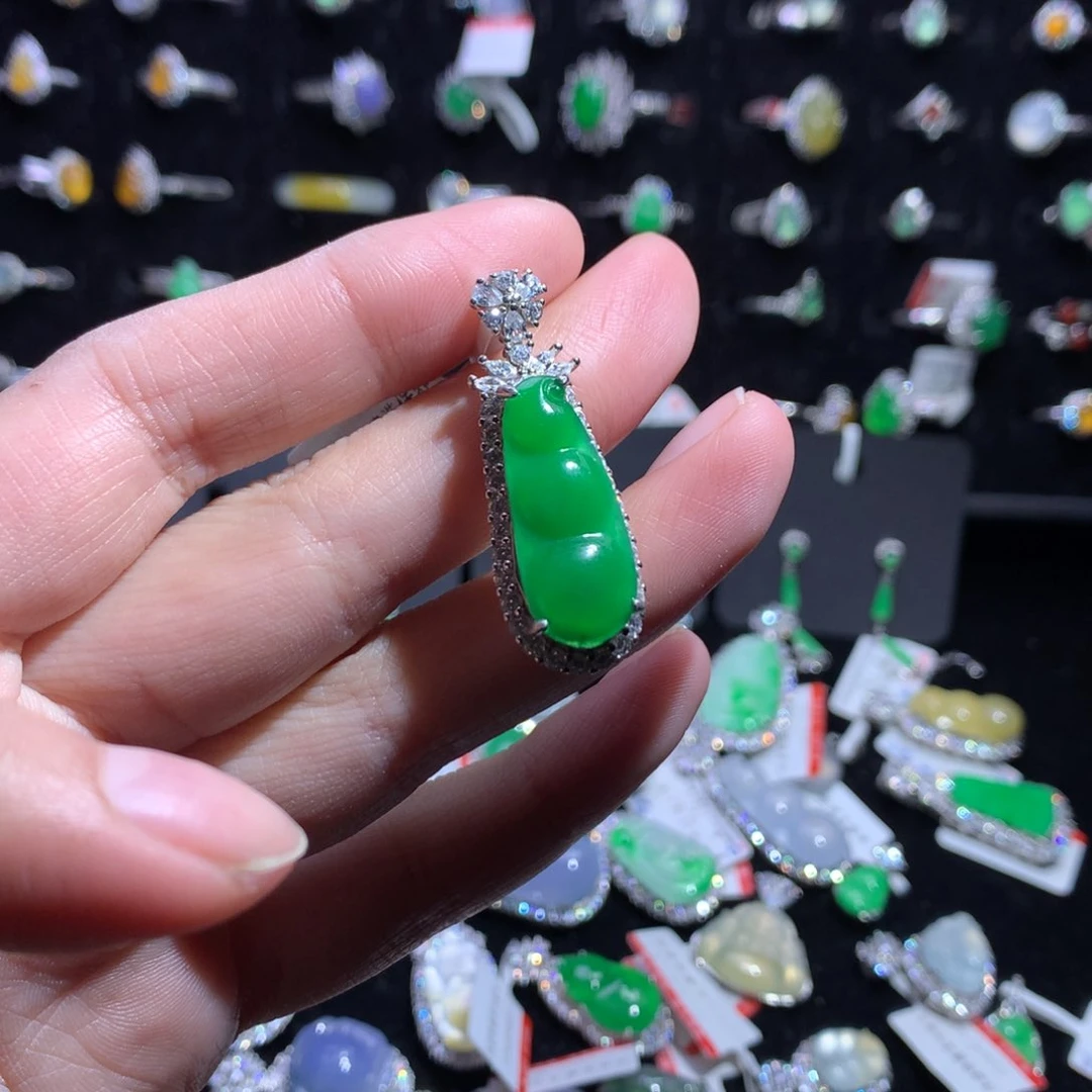 翡翠戒指银S925镶嵌天然翡翠