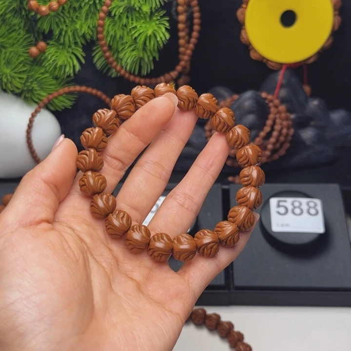 大***熊桃核吊坠双脊龙12