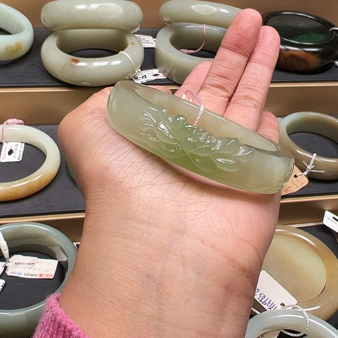 和田玉未镶嵌手镯53