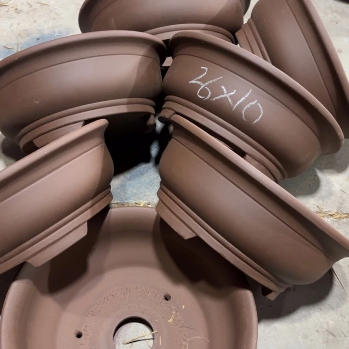 紫砂花盆100-7。