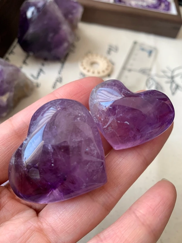 天然紫水晶心形裸石两个