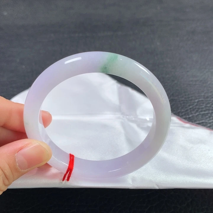 淡***淡翡翠未镶嵌手镯56圈