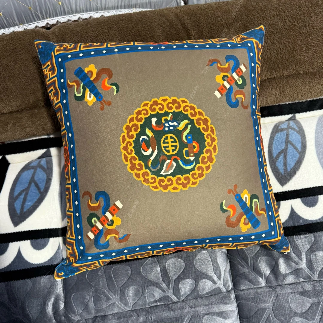 藏式抱枕带枕芯绒面高档柔软加厚可拆洗（拉萨发货邮政包邮）