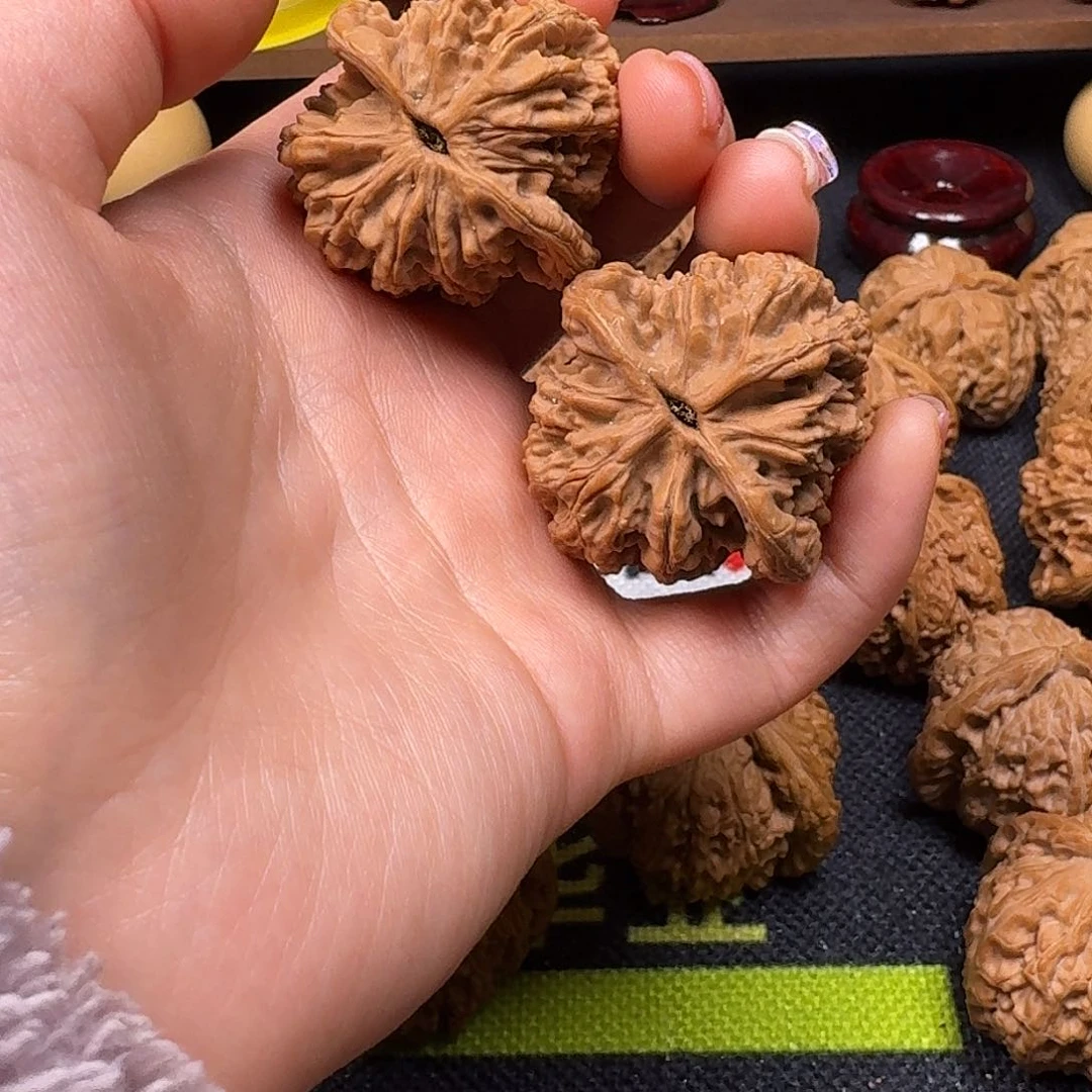 文玩核桃吊坠?**涵40虎头