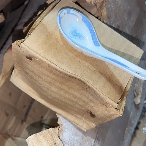 瓷片国营厂库存微瑕一盒
