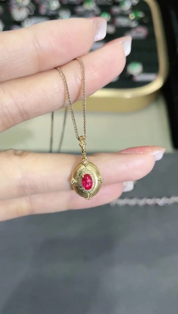 18K金镶嵌天然无烧红宝石吊坠（不含链）K黄