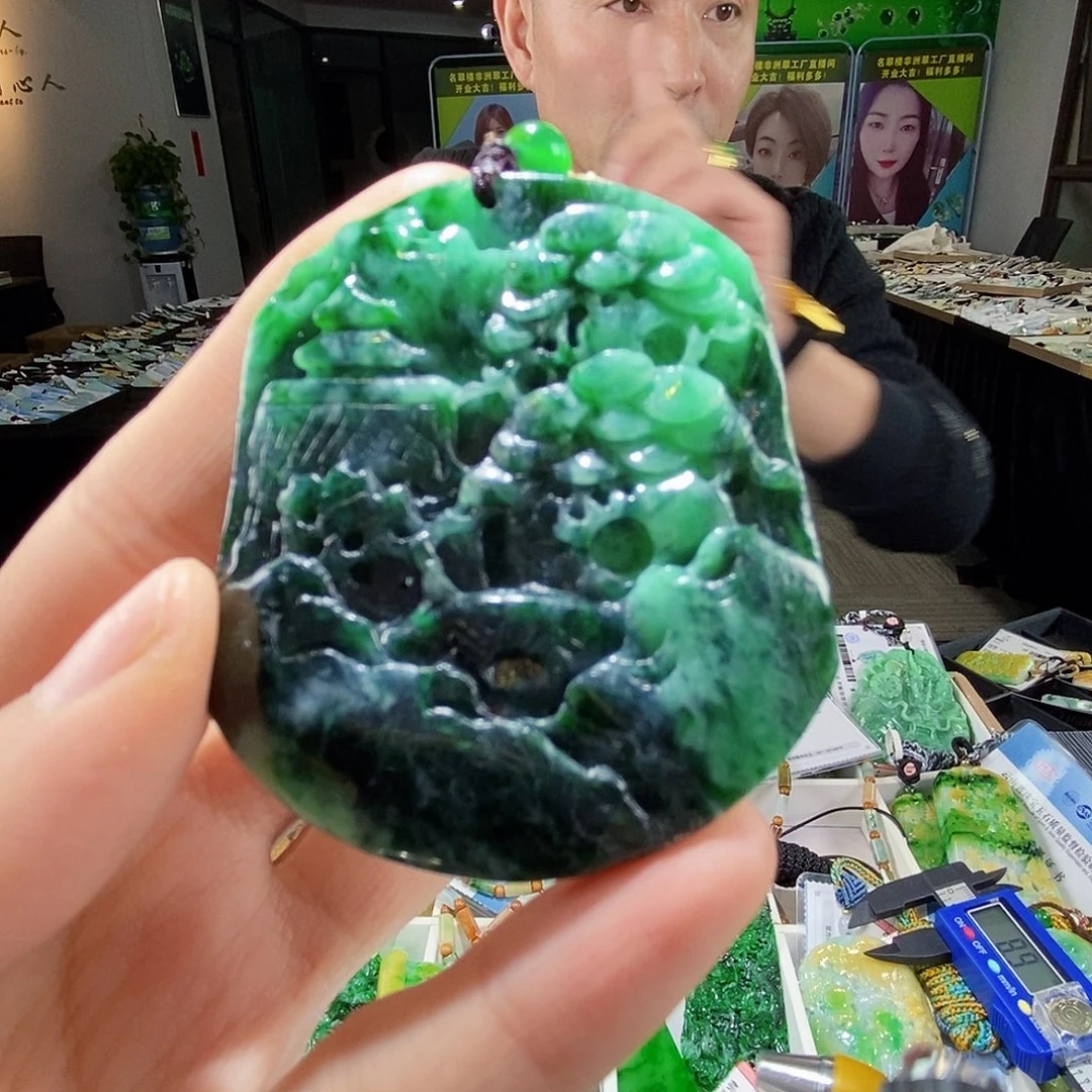 颈饰未镶嵌翡翠翡翠