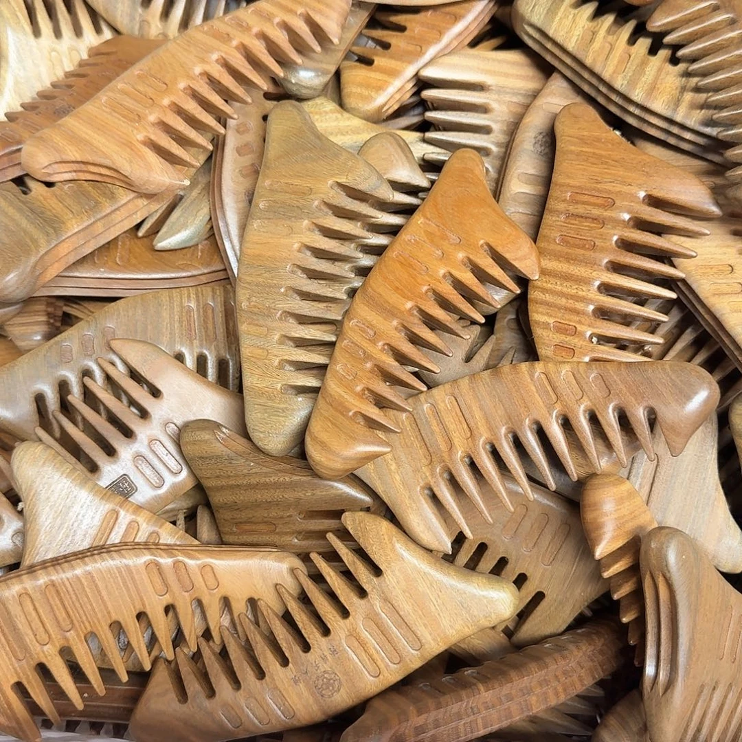 绿檀木梳子瑕疵款