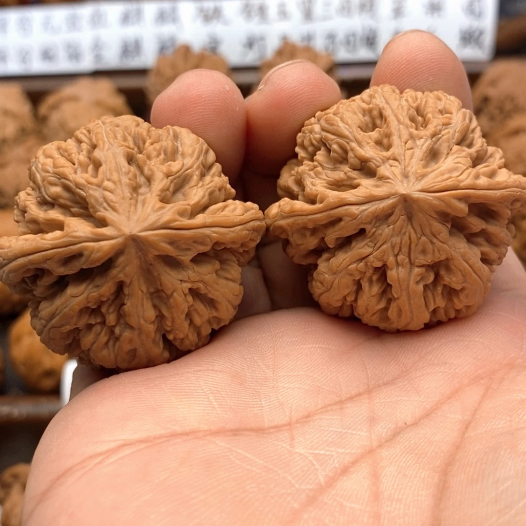 文玩核桃吊坠42尺 全品大粗筋 55