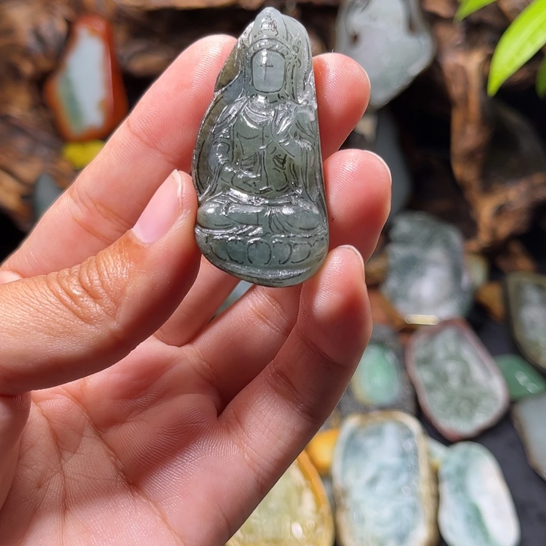 ****定制翡翠未镶嵌观音