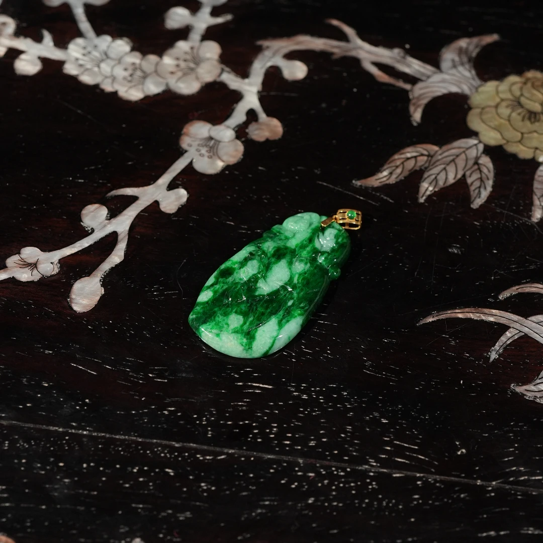 2.10香港王老板-翡翠18k镶嵌吊坠5y148