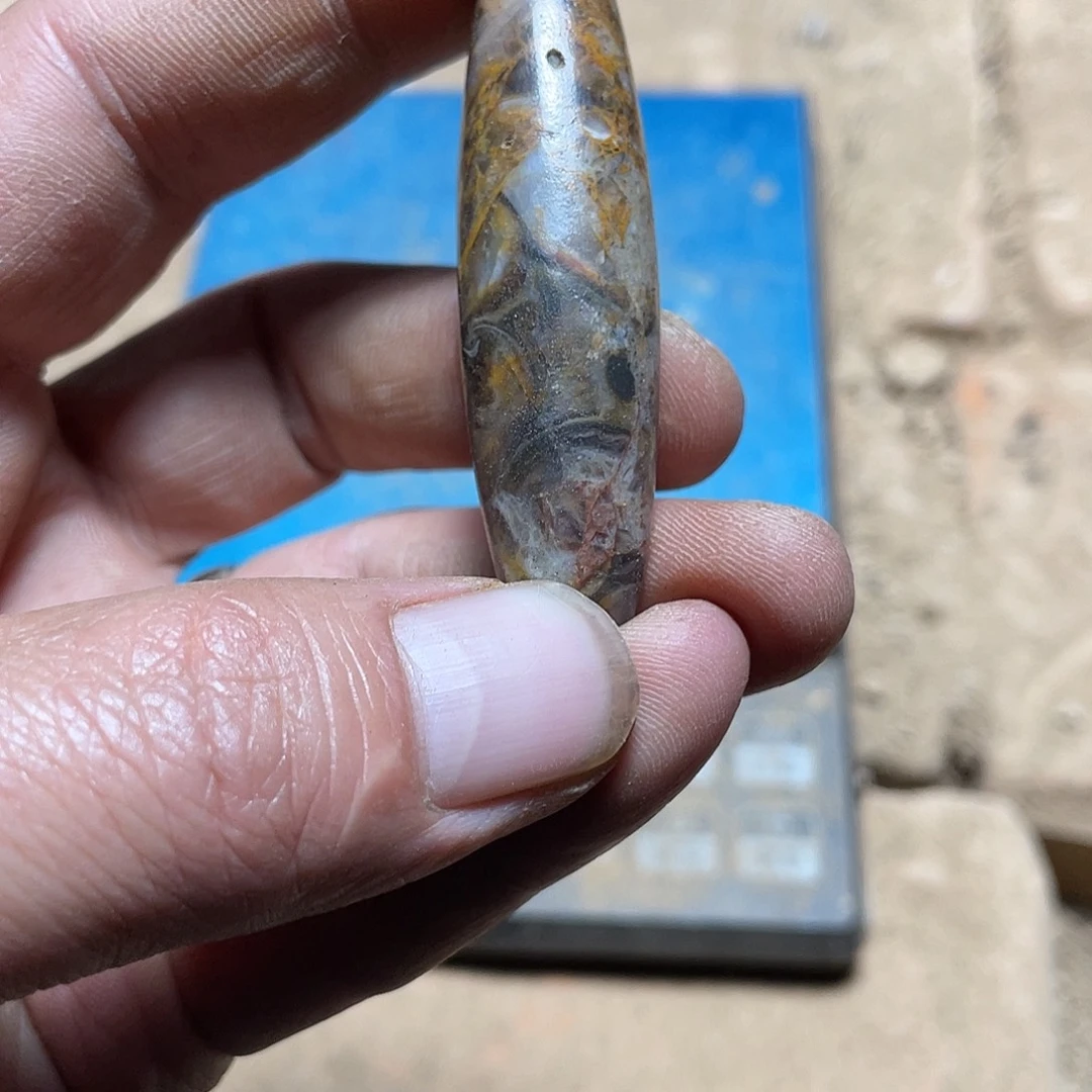 月***湾和田玉（糖玉）未镶嵌颈饰