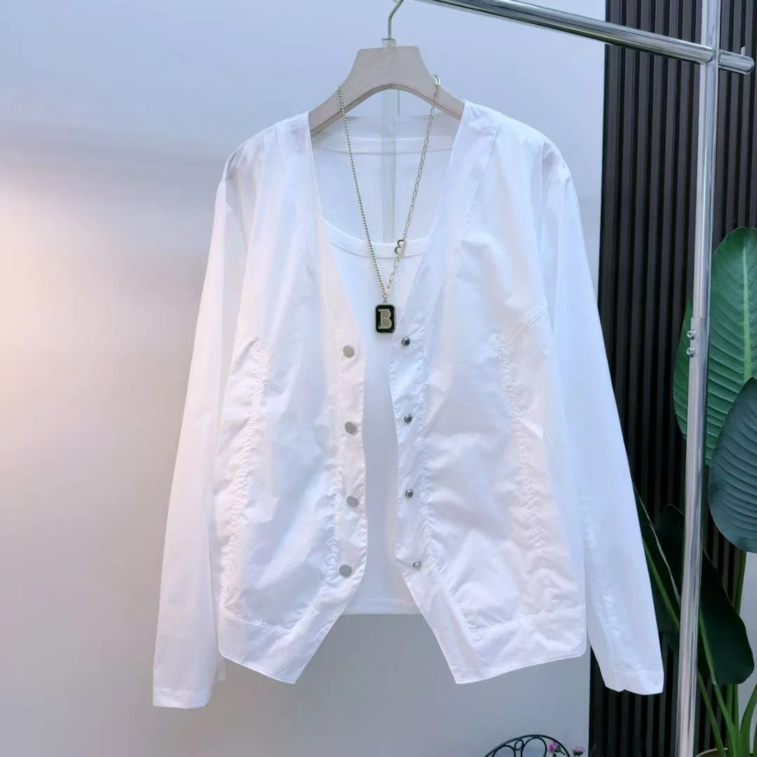 胖mm时尚气质显瘦遮肉减龄韩版v领8690透气百搭潮流轻薄宽松外套