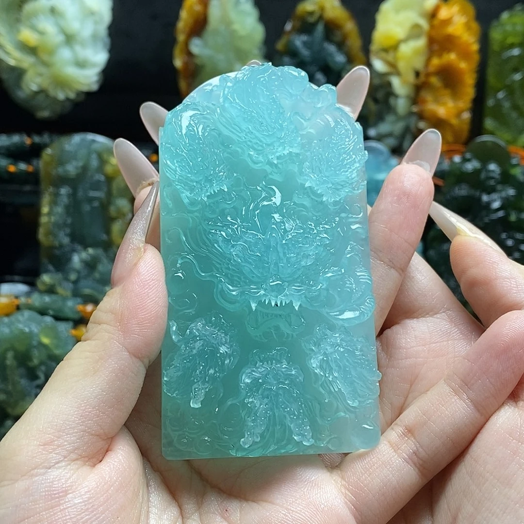 无***己蛇纹石玉未镶嵌颈饰