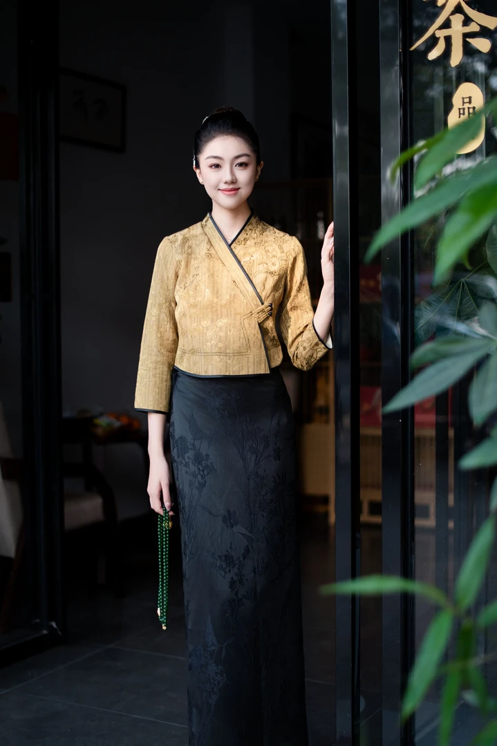西双版纳玉家人傣装民族服饰新年福利款黄黑边套装