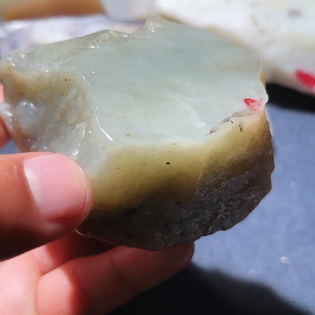 和田玉未镶嵌珠宝奇石