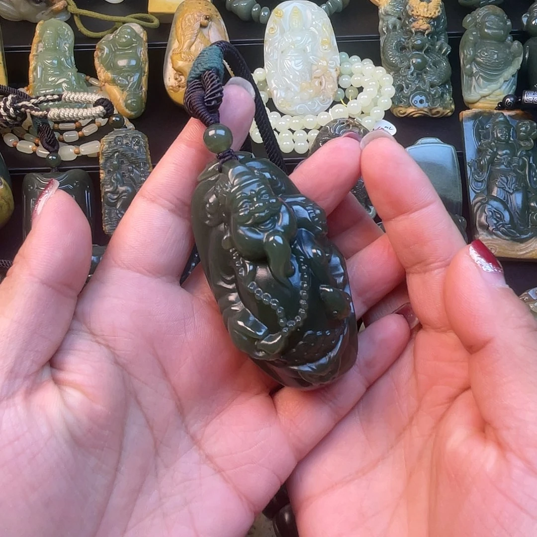 用***7透闪石质玉未镶嵌手链