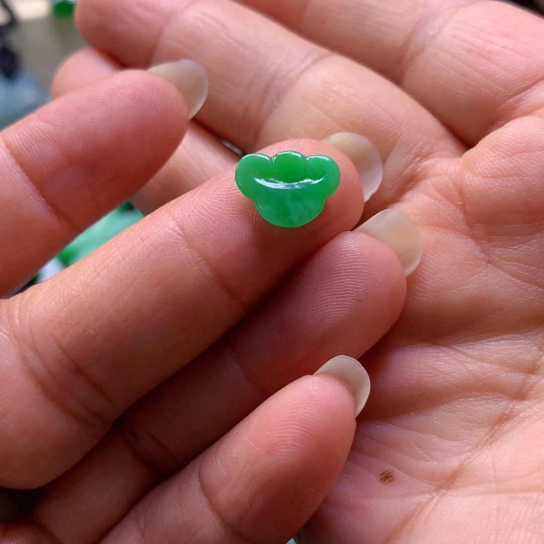 未镶嵌定制翡翠翡翠